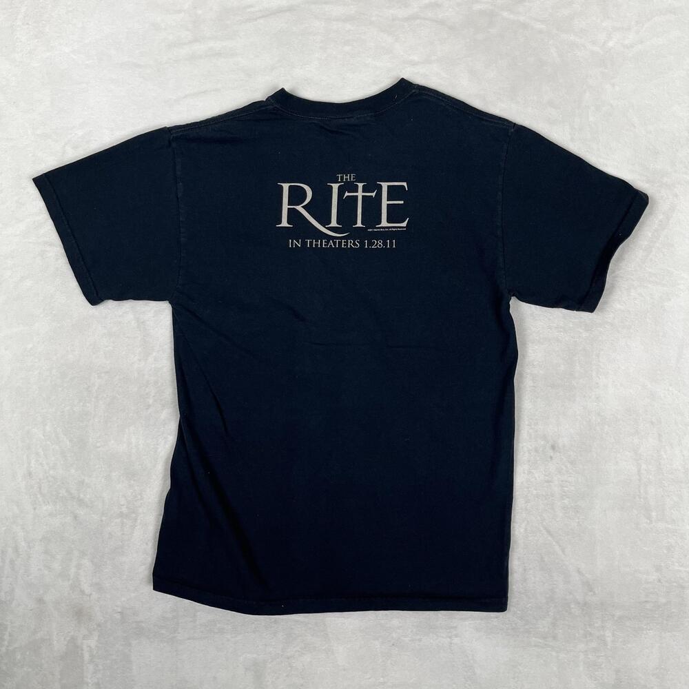 The Rite T-Shirt Mens Medium Black Horror Movie Promo